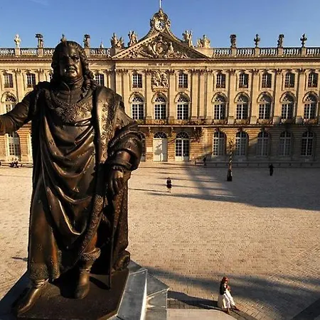 Art Nouveau & Thermal - F2 Paisible De Qualite * Nancy