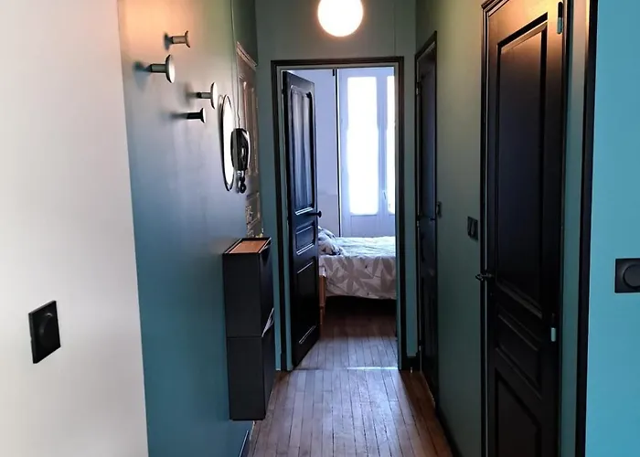 Art Nouveau & Thermal - F2 Paisible De Qualite Apartment